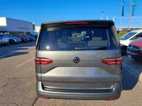 Usata VW T7 Style 150 CV (110 kW) 2024 Grigio indium metallizzato Furgone