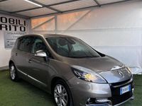 Usata Renault Scénic Bose Edition 110 CV (80 kW) 2012 Oro Monovolume