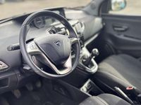 Usata Lancia Ypsilon Gold 69 CV (50 kW) 2018 Beige Utilitaria