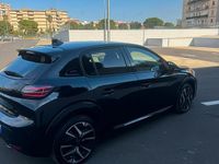 Usata Peugeot 208 GT 101 CV (74 kW) 2025 Nero Utilitaria