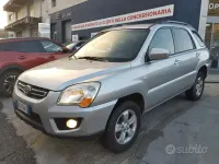 Usata Kia Sportage Active 140 CV (102 kW) 2008 Grigio SUV