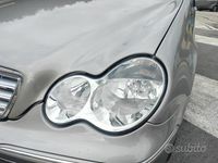 Usata Mercedes C220 Avantgarde 149 CV (109 kW) 2007 Marrone Berlina