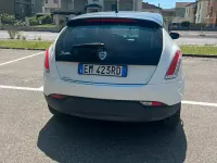 Usata Lancia Delta 132 CV (97 kW) 2013 Bianco Utilitaria