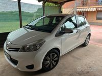 Begagnad Toyota Yaris 65 HK (47 kW) 2014 Halvkombi