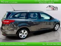 Usata Ford Focus 120 CV (88 kW) 2015 Grigio Station wagon