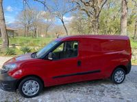 Usata Fiat Doblò Lounge 95 CV (69 kW) 2020 Rosso Monovolume