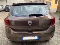 Usata Dacia Sandero Ambiance 75 CV (55 kW) 2018 Marrone Berlina