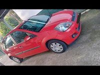 Usata Ford Fiesta 58 CV (42 kW) 2006 Rosso Utilitaria