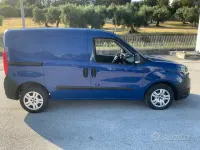 Usata Fiat Doblò 95 CV (69 kW) 2018 Bluazzurro Monovolume