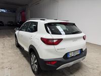 Gebraucht Kia Stonic Style 101 PS (74 kW) 2022 Weiß SUV