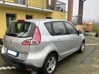 Usata Renault Scénic III Luxe 110 CV (80 kW) 2010 Monovolume
