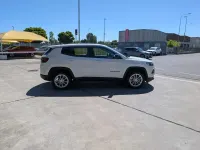 Usata Jeep Compass 131 CV (96 kW) 2024 Bianco / pastello SUV