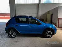 Usata Dacia Sandero Stepway 90 CV (66 kW) 2018 Bluazzurro Berlina