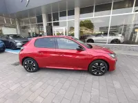 Nuova Peugeot 208 Allure+ 101 CV (74 kW) 2026 Rosso elixir Utilitaria