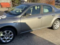 Usata Alfa Romeo 159 Distinctive 150 CV (110 kW) 2006 Grigio Berlina