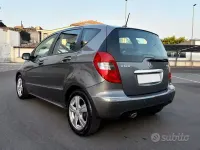 Usata Mercedes A180 Avantgarde 109 CV (80 kW) 2010 Grigio Berlina