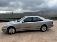 Usata Mercedes E270 Elegance 170 CV (125 kW) 2000