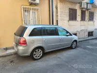 Usata Opel Zafira 101 CV (74 kW) 2006 Grigio Monovolume