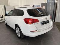 Usata Opel Astra Sport 110 CV (80 kW) 2013 Bianco Station wagon