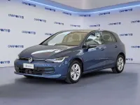 Usata VW Golf VIII Life 116 CV (85 kW) 2025 Anemone blue metallizzato Berlina