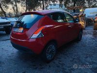 Usata Lancia Ypsilon 69 CV (50 kW) 2015 Rosso Utilitaria