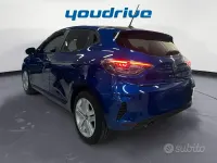 Nuova Renault Clio Evolution 101 CV (74 kW) 2026 Bluazzurro Utilitaria