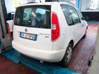 Usata Skoda Roomster Active 69 CV (50 kW) 2011 Bianco Monovolume