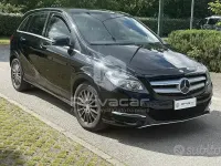 Usata Mercedes B250e 64 kW (88 CV) 2016 Nero Monovolume