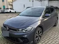 Usata VW Polo R-line 95 CV (69 kW) 2023 Grigio Utilitaria