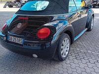 Usata VW New Beetle 105 CV (77 kW) 2005 Nero Utilitaria