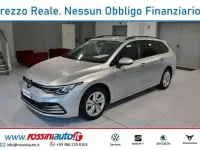 Usata VW Golf VIII Life 116 CV (85 kW) 2022 Argento Station wagon