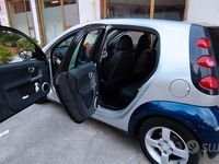 Usata Smart ForFour 95 CV (69 kW) 2005 Blu Utilitaria
