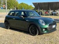 Usata Mini ONE 75 CV (55 kW) 2019 Verde Utilitaria