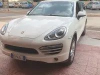 Usata Porsche Cayenne 245 CV (180 kW) 2011 Bianco SUV