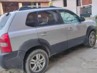 Usata Hyundai Tucson 112 CV (82 kW) 2006 Grigio SUV
