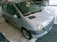 Usata Renault Twingo 58 CV (42 kW) 2006 Argento Utilitaria