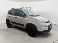 Usata Fiat Panda 4x4 S 86 CV (63 kW) 2022 Bianco Utilitaria