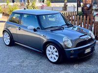 Usata Mini Cooper S 170 CV (125 kW) 2004 Grigio Utilitaria