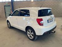 Usata Toyota Urban Cruiser Sol 90 CV (66 kW) 2011 Bianco Utilitaria