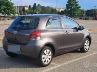 Usata Toyota Yaris 69 CV (50 kW) 2009 Grigio Utilitaria