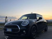 Usata Mini ONE 75 CV (55 kW) 2018 Nero Utilitaria
