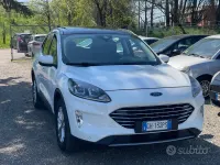 Begagnad Ford Kuga Titanium 150 HK (110 kW) 2021 Vit SUV