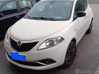 Usata Lancia Ypsilon 60 CV (44 kW) 2019 Bianco Utilitaria