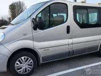 Usata Renault Trafic 117 CV (86 kW) 2008 Grigio Monovolume