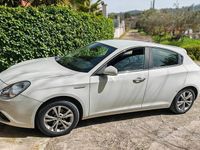 Usata Alfa Romeo Giulietta Distinctive 109 CV (80 kW) 2011 Bianco Utilitaria