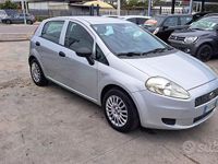 Usata Fiat Grande Punto 75 CV (55 kW) 2013 Grigio Utilitaria