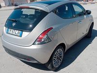 Usata Lancia Ypsilon 69 CV (50 kW) 2012 Grigio Utilitaria