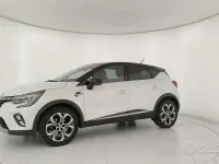 Usata Renault Captur Techno 101 CV (74 kW) 2022 Bianco SUV