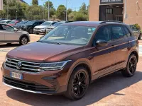Usata VW Tiguan Comfortline 150 CV (110 kW) 2022 Marrone SUV