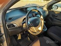 Usata Lancia Ypsilon 116 CV (85 kW) 2013 Utilitaria